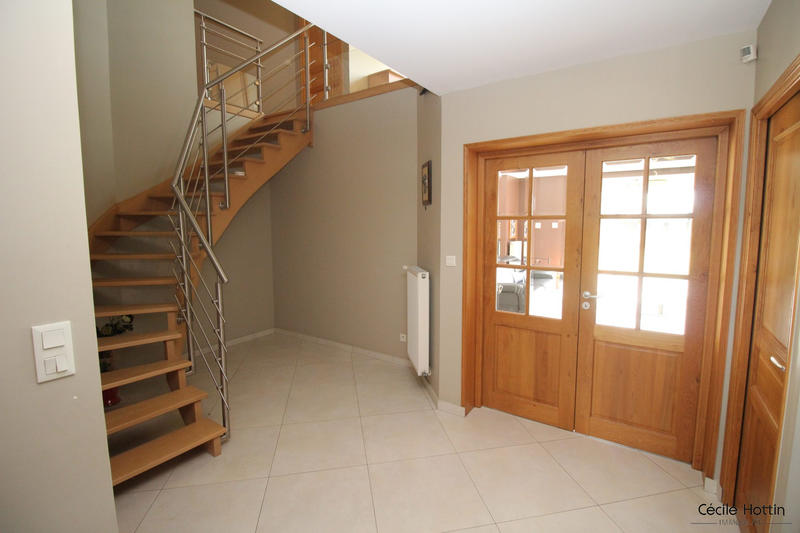Maison - 213 m² - 6 pièces