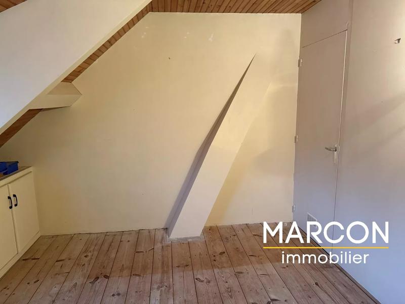 Maison - 138 m² - 9 pièces