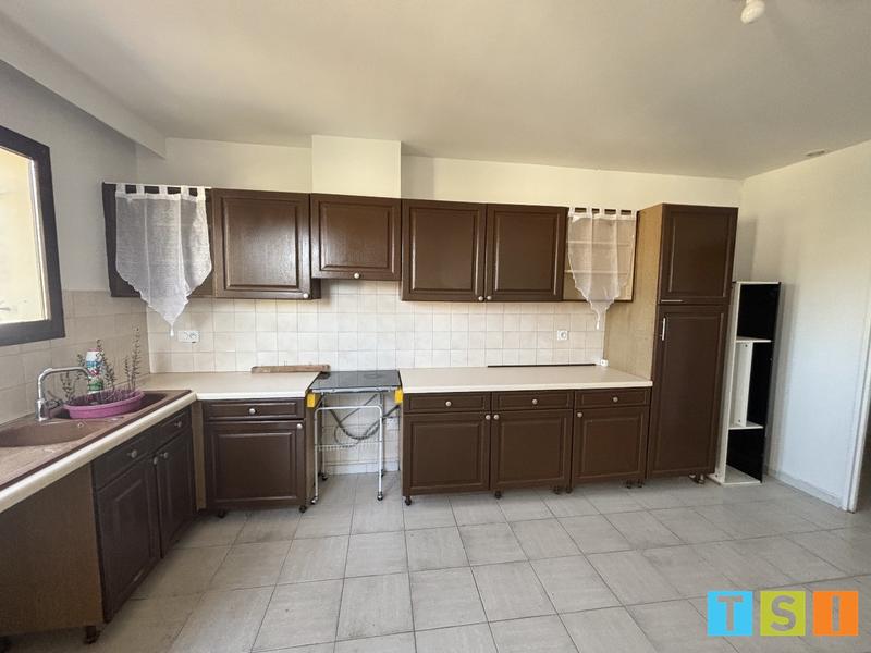 Maison - 206 m² - 7 pièces