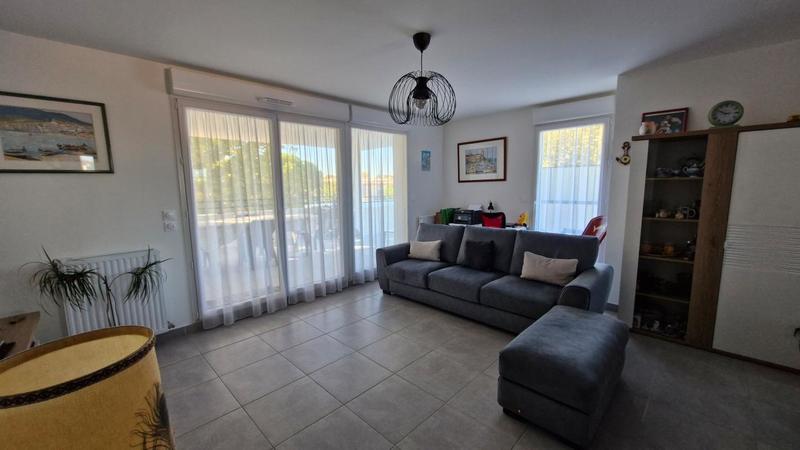 Appartement - 77 m² - 3 pièces