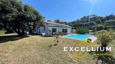 Maison - 121 m² - 5 pièces