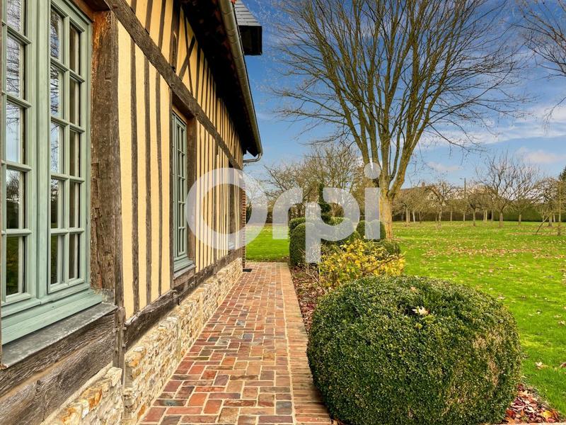 Propriété - 236 m² - 6 pièces