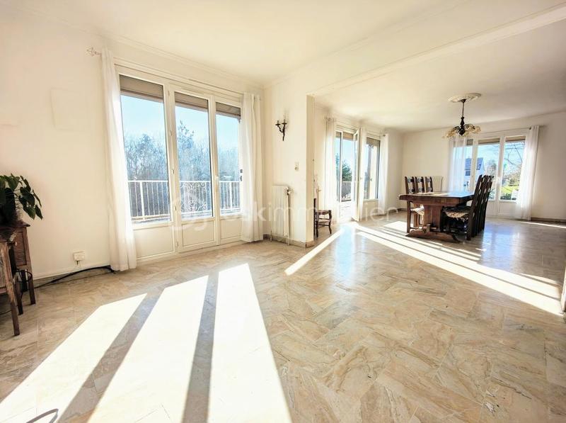 Maison - 150 m² - 8 pièces