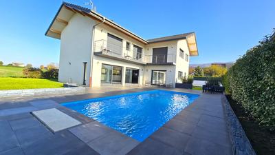 Maison contemporaine - 243 m² - 6 pièces