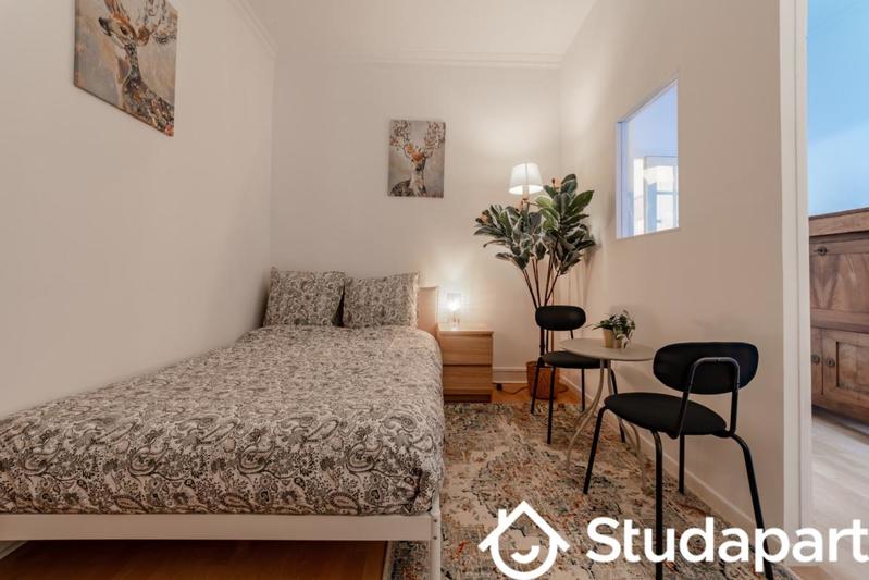 Chambre - 24 m² - 1 pièce