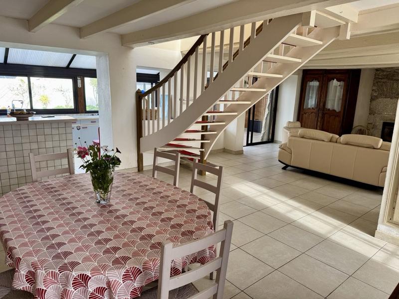 Maison - 109 m² - 6 pièces