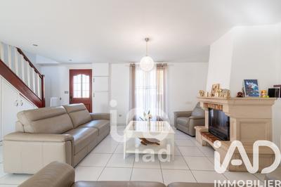 Maison - 200 m² - 10 pièces