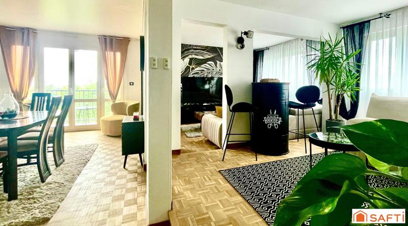 Appartement - 101 m² - 6 pièces