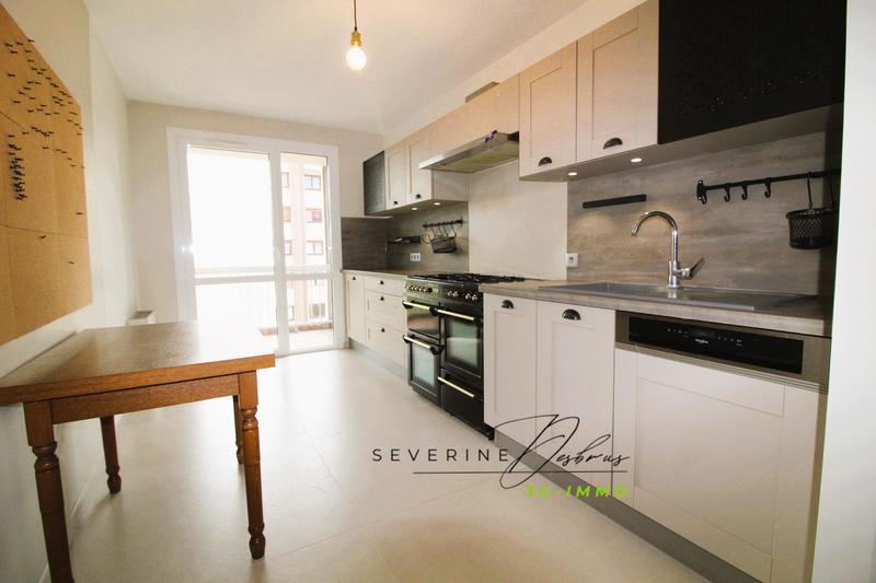 Appartement - 91 m² - 4 pièces