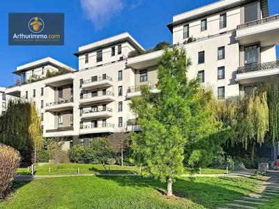 Appartement - 104 m² - 5 pièces