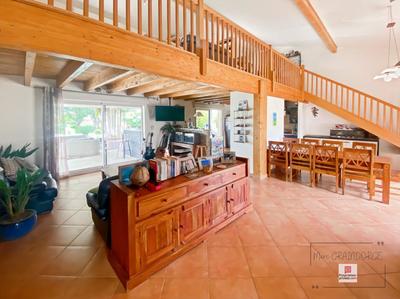 Villa - 164 m² - 6 pièces