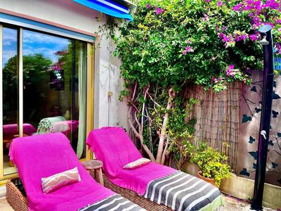 Appartement - 60 m² - 2 pièces