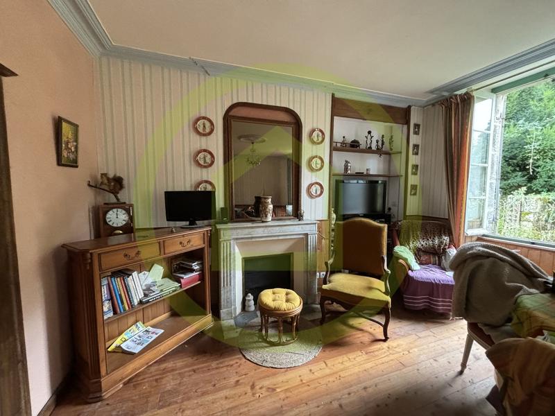 Maison - 216 m² - 8 pièces