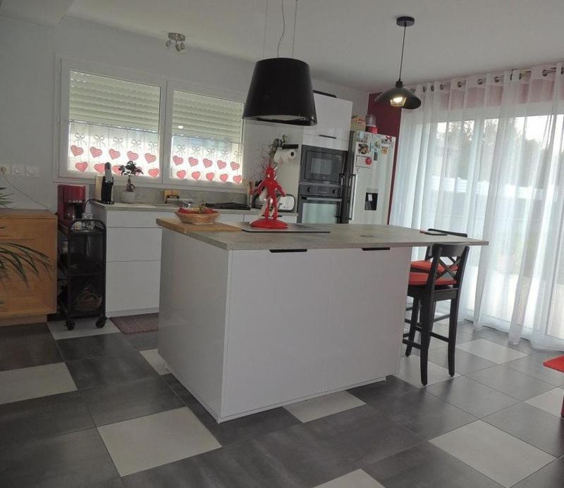Maison - 94 m² - 4 pièces