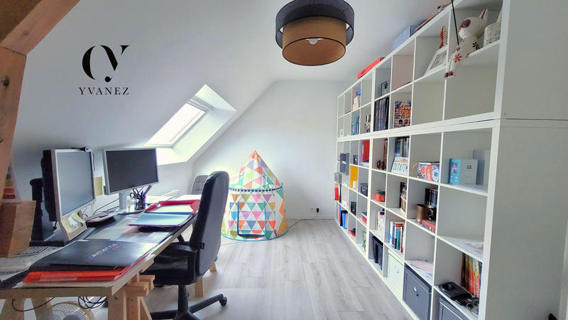 Maison - 143 m² - 7 pièces