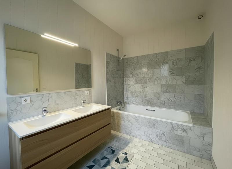 Maison traditionnelle - 189 m² - 8 pièces