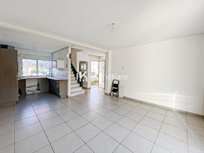 Maison - 85 m² - 4 pièces