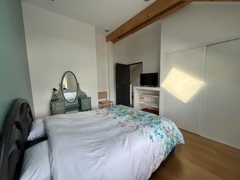 Maison - 254 m² - 9 pièces