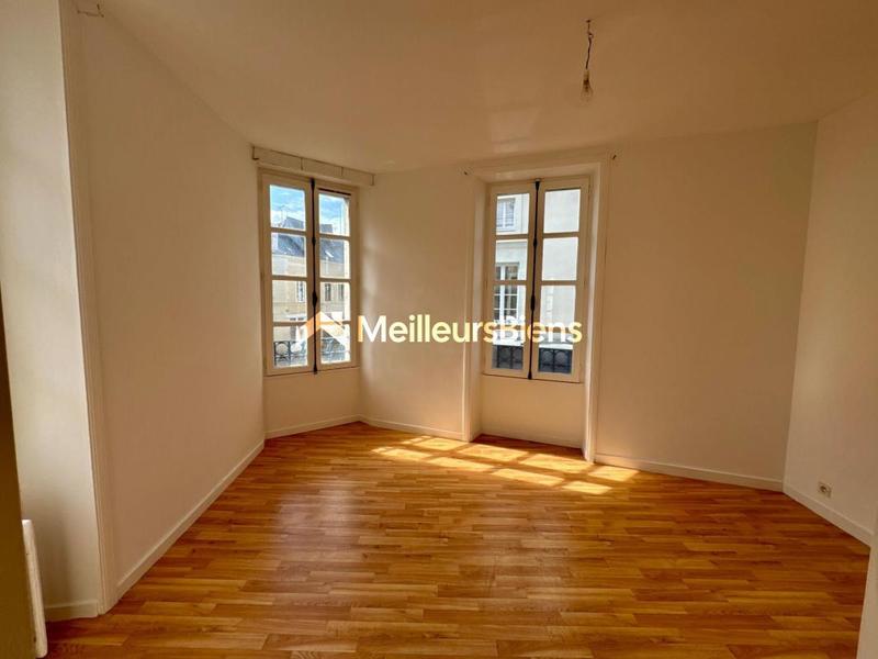 Immeuble - 160 m² - 6 pièces