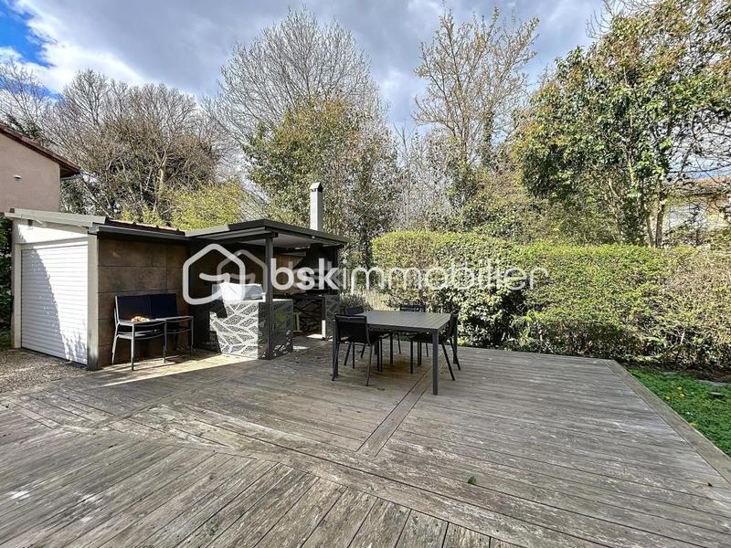 Maison - 103 m² - 4 pièces