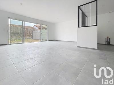 Maison - 105 m² - 4 pièces
