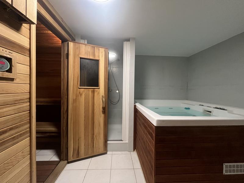 Villa - 400 m² - 10 pièces