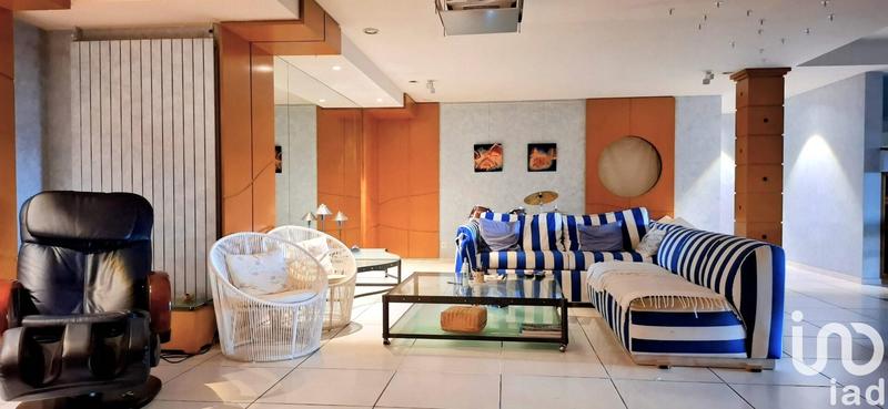 Maison de maîtres - 421 m² - 10 pièces