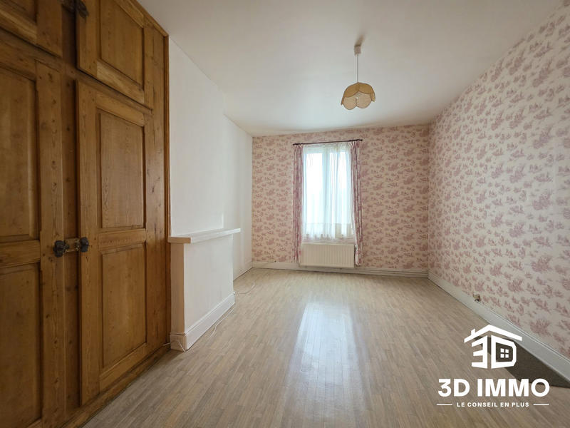 Maison - 220 m² - 9 pièces