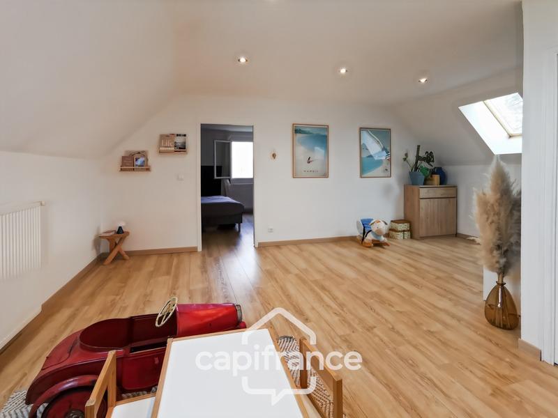 Maison - 180 m² - 7 pièces