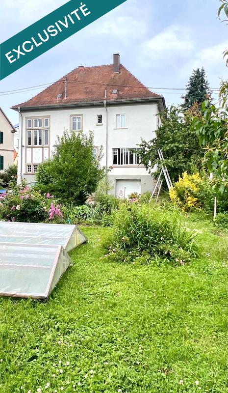 Maison - 238 m² - 9 pièces