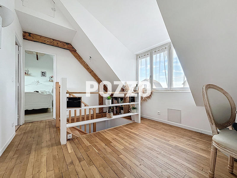 Maison - 105 m² - 7 pièces