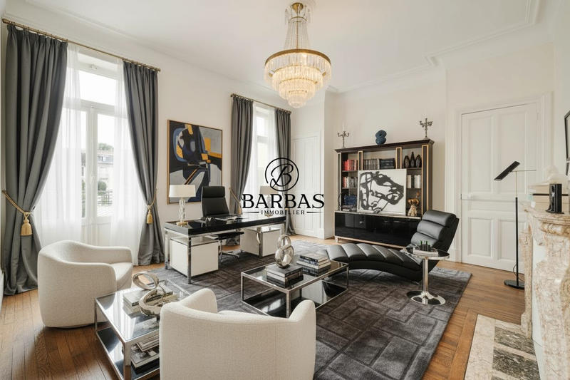 Manoir - 558 m² - 11 pièces