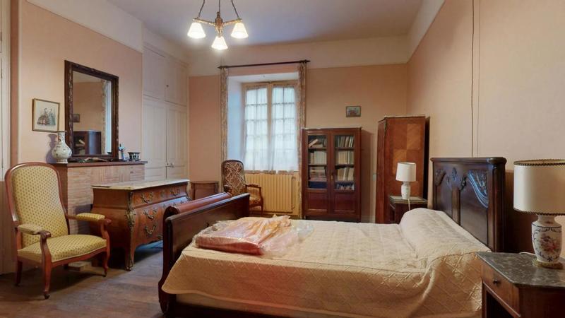 Maison bourgeoise - 212 m² - 6 pièces