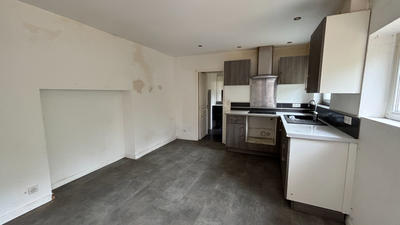 Maison - 85 m² - 5 pièces