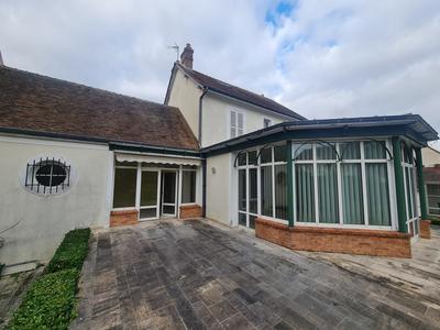 Maison - 174 m² - 6 pièces