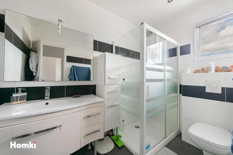 Villa - 90 m² - 4 pièces