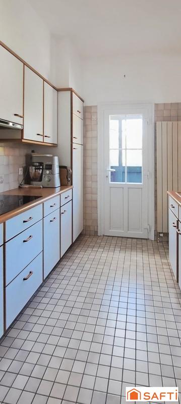 Maison de maîtres - 226 m² - 11 pièces