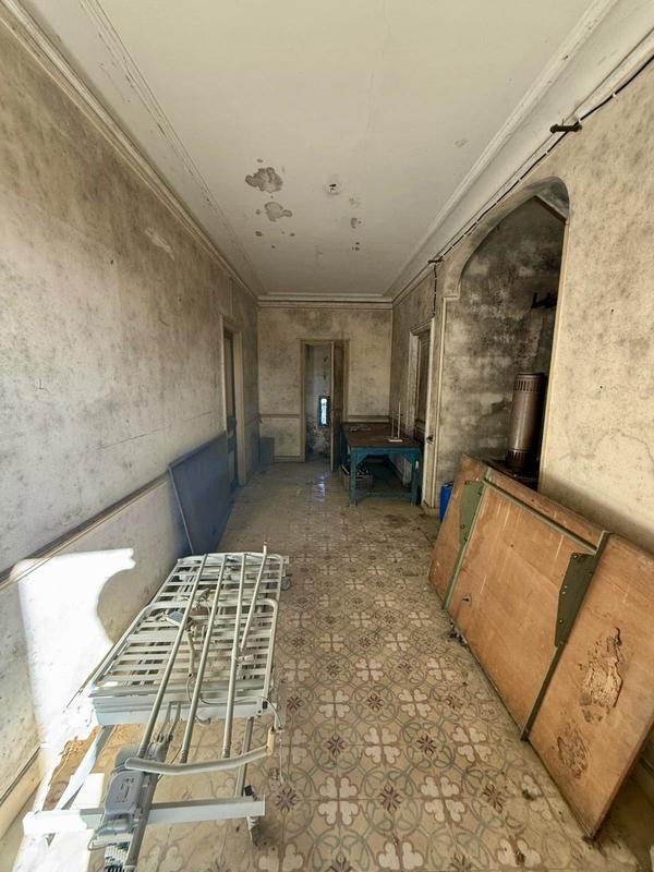 Maison - 250 m² - 5 pièces