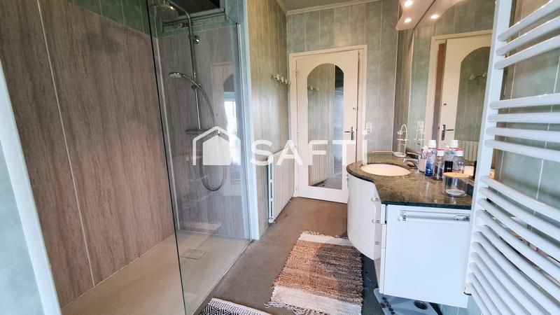 Maison - 191 m² - 11 pièces