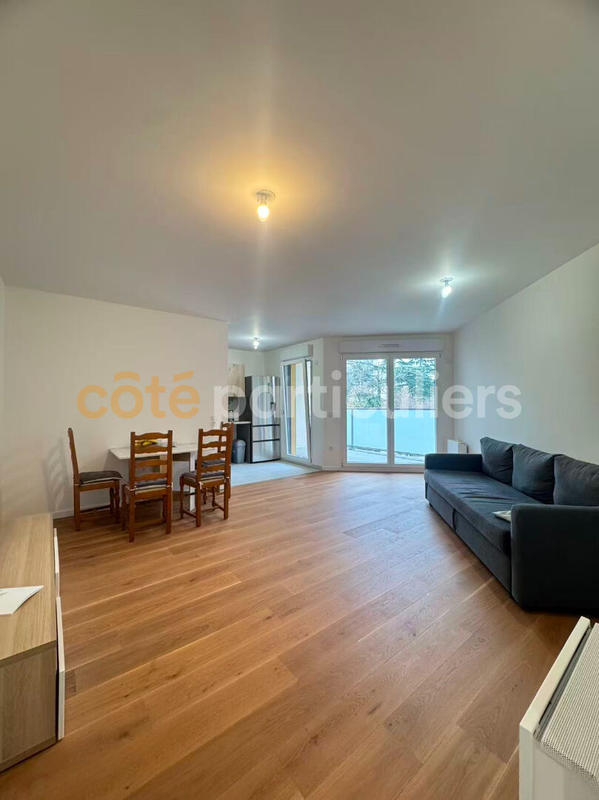 Appartement - 85 m² - 4 pièces