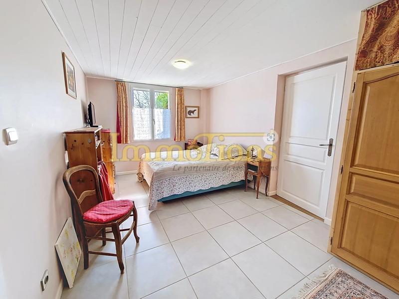 Maison - 182 m² - 7 pièces