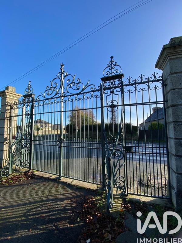 Maison - 286 m² - 13 pièces