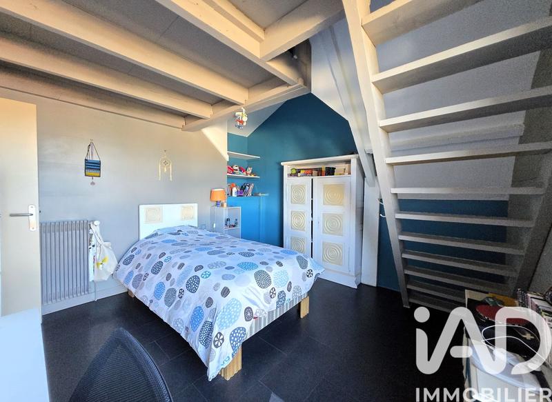 Maison - 208 m² - 8 pièces