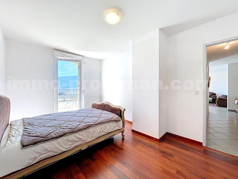 Appartement - 97 m² - 5 pièces