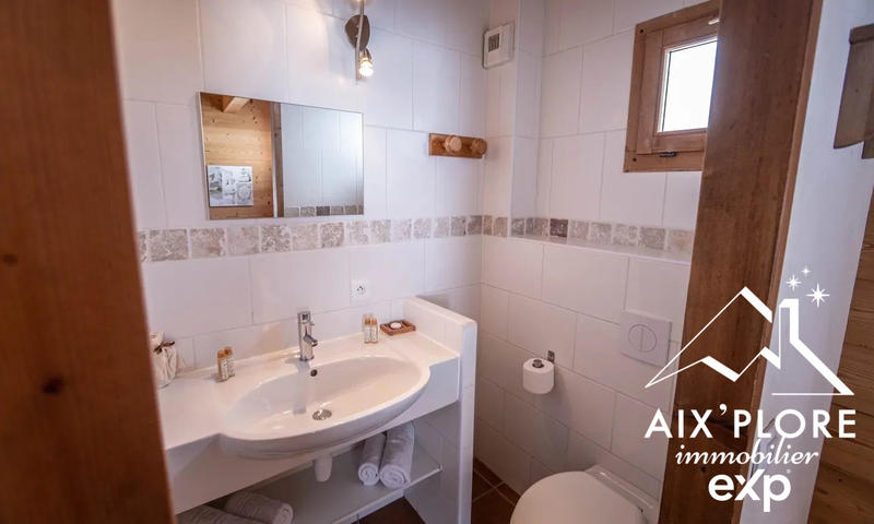 Châlet - 179 m² - 8 pièces