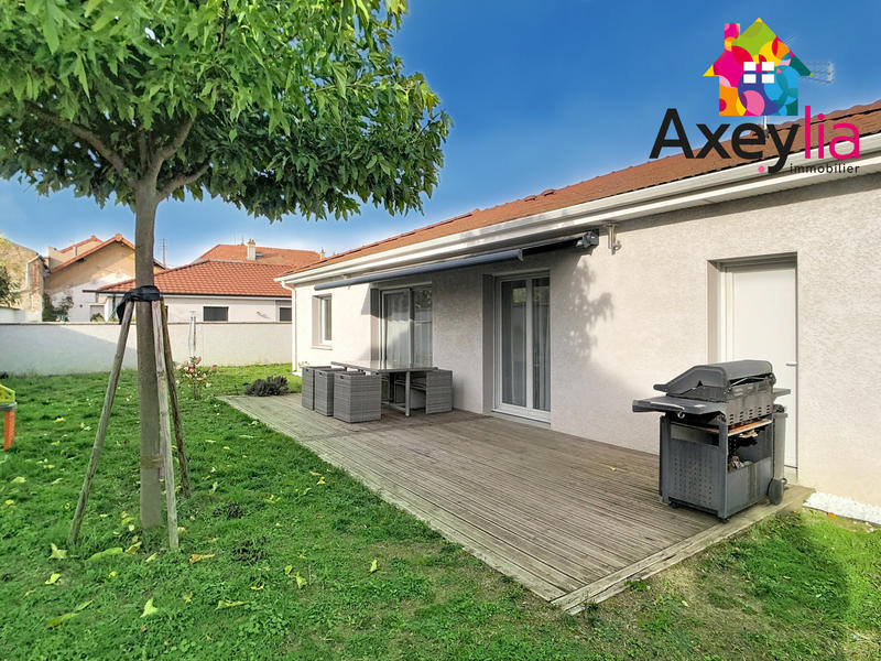 Maison - 102 m² - 5 pièces