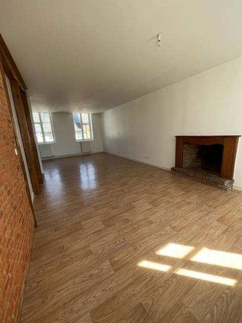 Appartement - 99 m² - 3 pièces