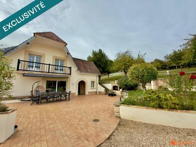 Maison - 192 m² - 5 pièces