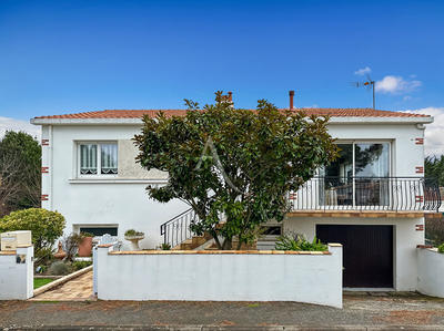 Maison - 136 m² - 6 pièces