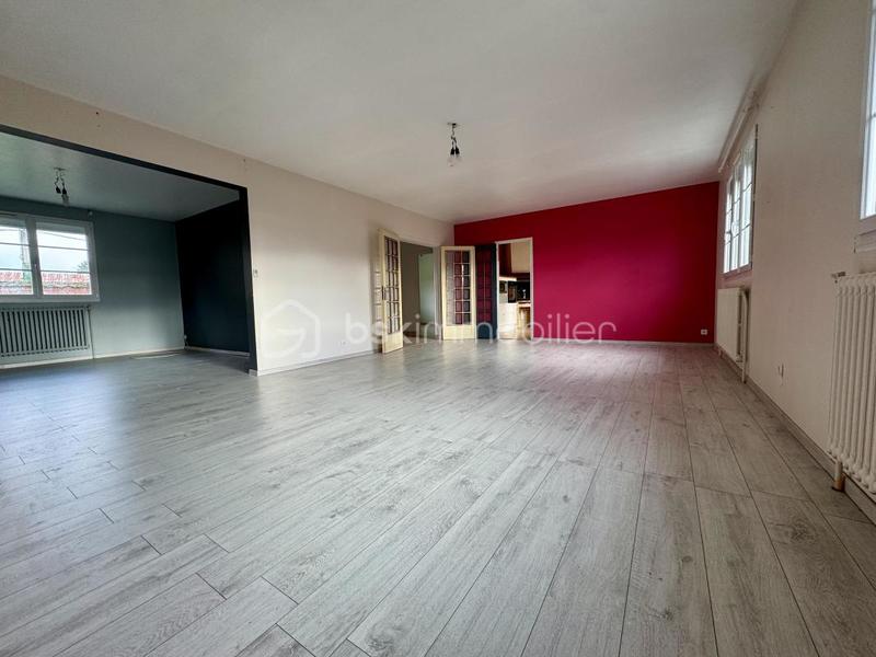 Maison traditionnelle - 194 m² - 7 pièces